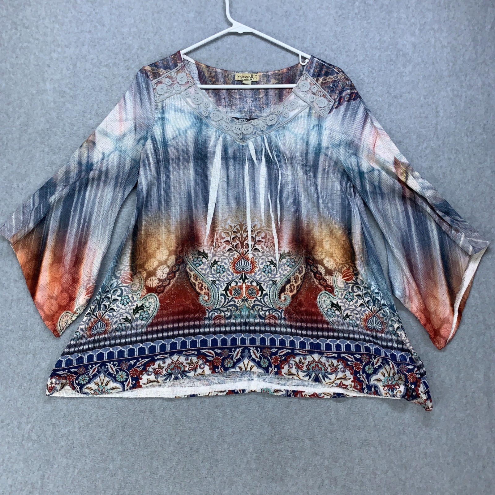 One World Top Women Medium Multi Color Bell Sleeve Lace Trim V-Neck 9L50038E18