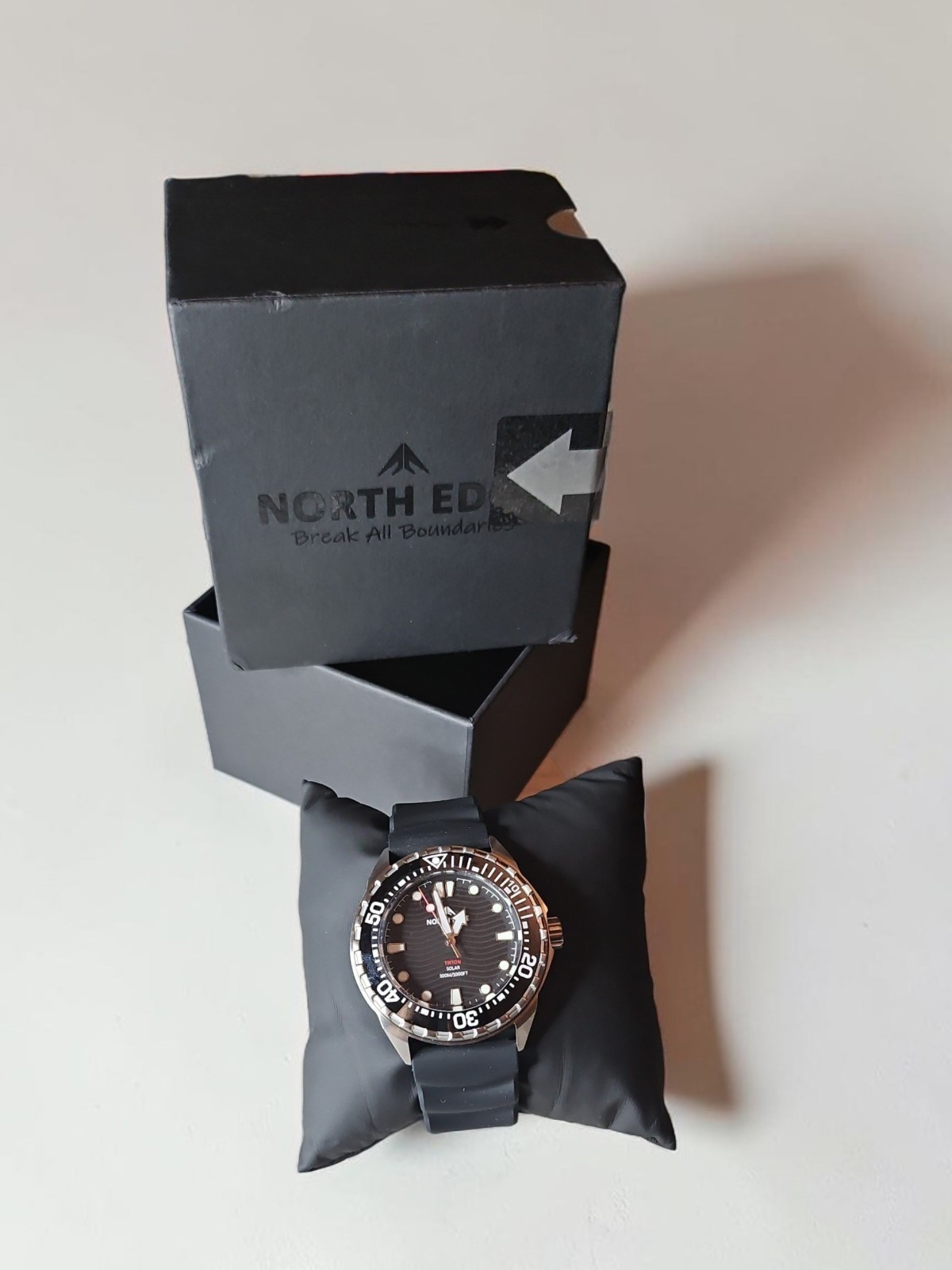 đŸ”¥NORTH EDGE TRITON Men\'s Solar Quartz Diver Watch 300m Black Dial Rubber đŸ”¥NORTH EDGE TRITON Men\'s Solar Quartz Diver Watch 300m Black Dial Rubber