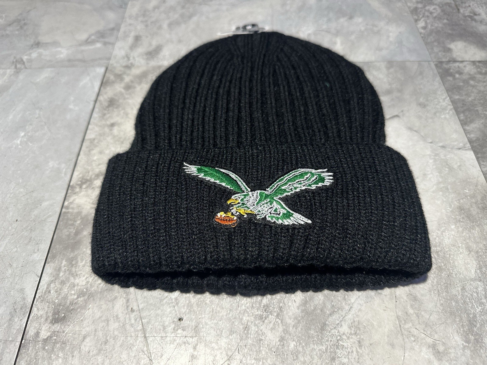 NWT PHILADELPHIA EAGLES throwback Black NFL BEANIE. Knit. Fleece Lined Warm Cozy NWT PHILADELPHIA EAGLES throwback Black NFL BEANIE. Knit. Fleece Lined Warm Cozy