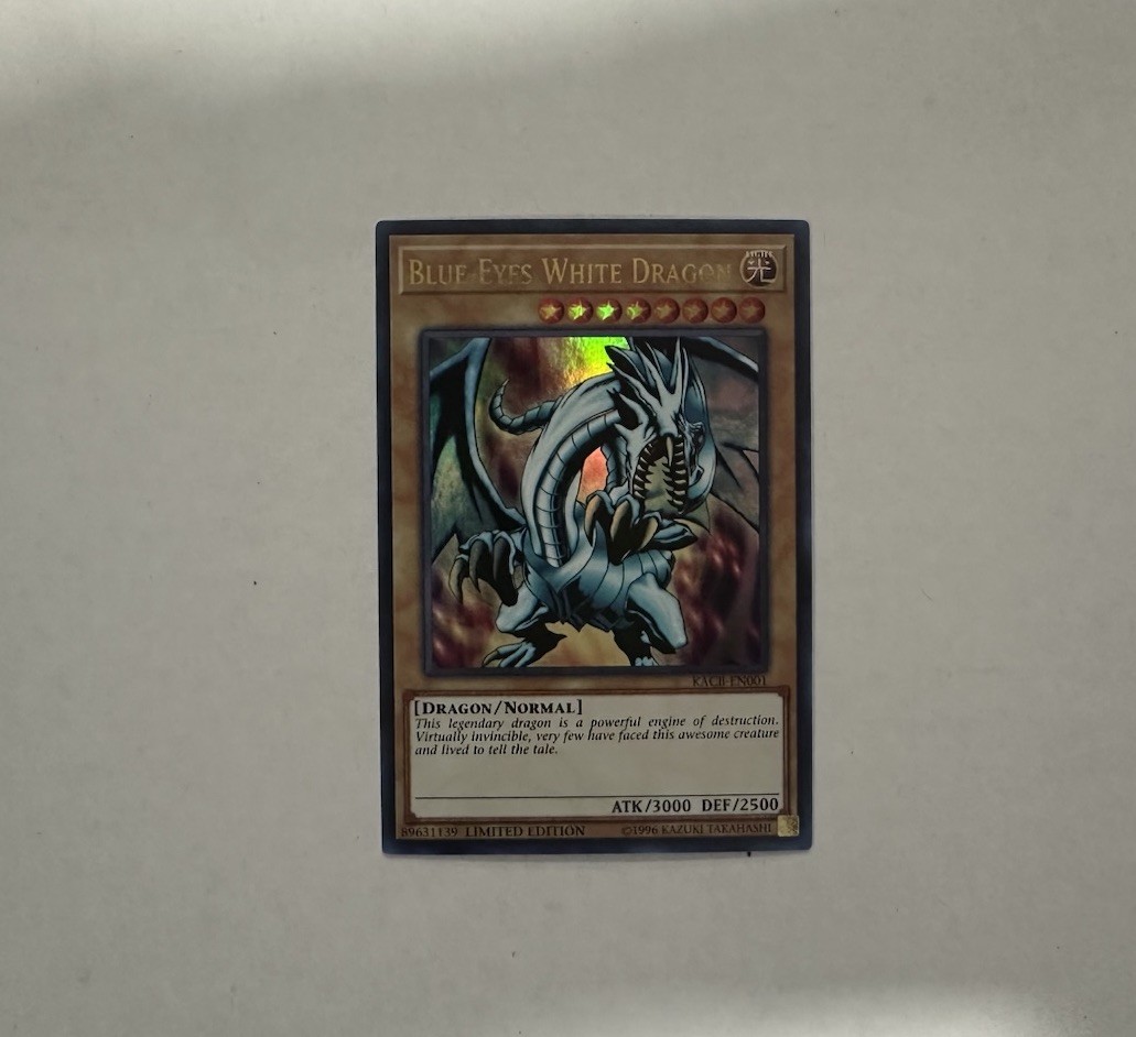 Yu-Gi-Oh Blue-Eyes White Dragon KACB-EN001 Ultra Rare Limited Edition NM Yu-Gi-Oh Blue-Eyes White Dragon KACB-EN001 Ultra Rare Limited Edition NM