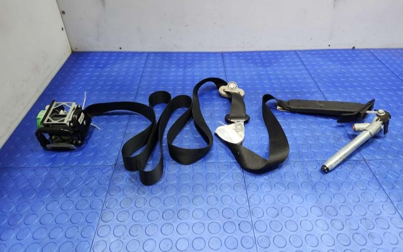 2014-2018 Nissan Rogue Front Right Passenger Seat Belt Retractor Assembly Used 2014-2018 Nissan Rogue Front Right Passenger Seat Belt Retractor Assembly Used