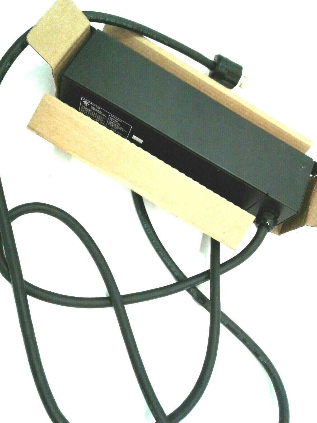 Leviton P1025-12L Horizontal Power Distribution Unit 208 Volt 30 Amp NEMA L6-30 Leviton P1025-12L Horizontal Power Distribution Unit 208 Volt 30 Amp NEMA L6-30
