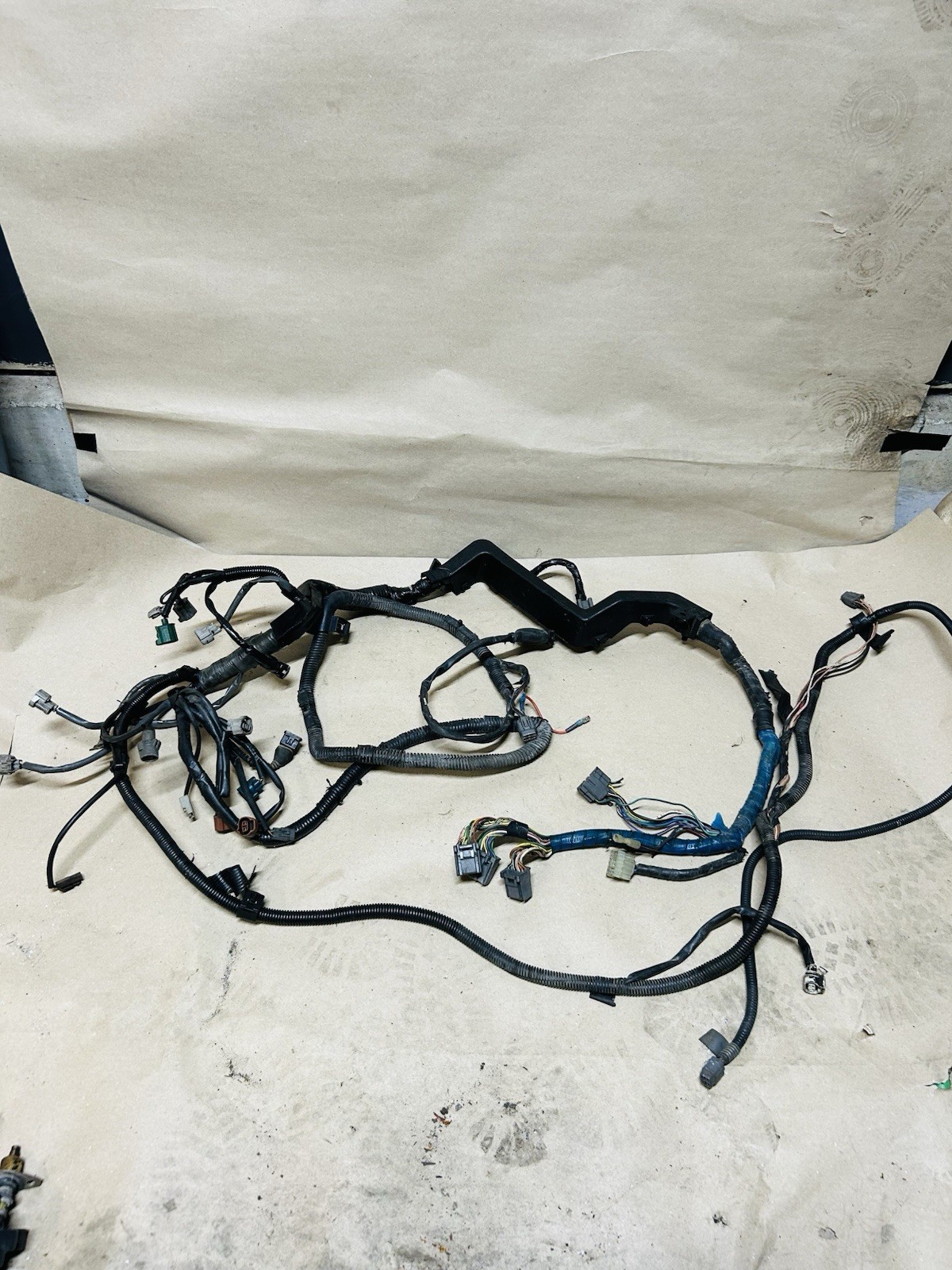 1994-1995 Toyota Pickup 4WD 22RE Manual Engine Wire Harness OEM Need Repair 1994-1995 Toyota Pickup 4WD 22RE Manual Engine Wire Harness OEM Need Repair