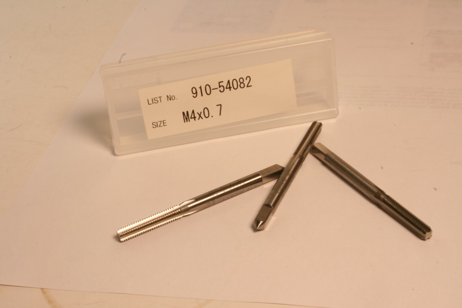 Nachi List 910 M4 x 0.7 Straight 4 Flute 3-PACK BOTTOM Taps 54082 HSS D4 B Nachi List 910 M4 x 0.7 Straight 4 Flute 3-PACK BOTTOM Taps 54082 HSS D4 B