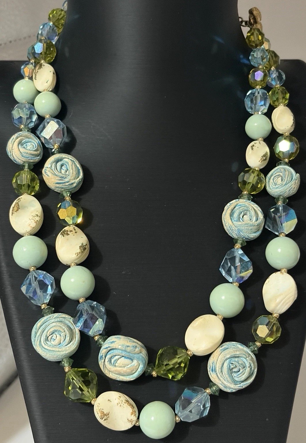 Vendome Signed Rosebud Bead Double Strand Necklace Blue Green 16” Vintage