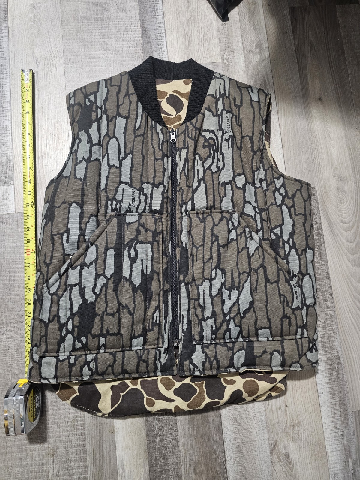 Vintage Wells USA Treebark Trebark Camo Reversible Insulated Vest Mens Large Vintage Wells USA Treebark Trebark Camo Reversible Insulated Vest Mens Large