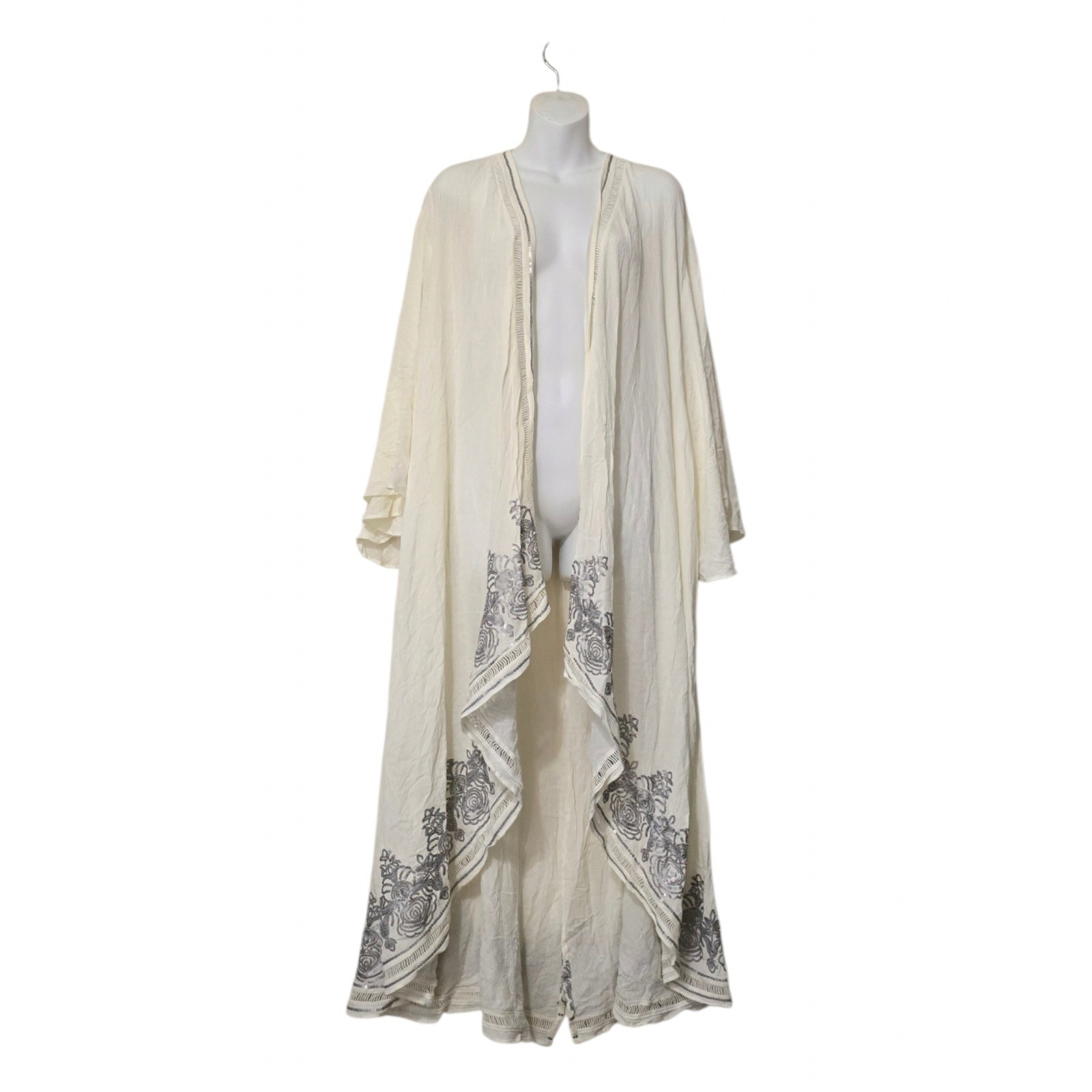 Torrid Cream Embroidered Floral Maxi Kimono Duster Sz 3X NWT Torrid Cream Embroidered Floral Maxi Kimono Duster Sz 3X NWT