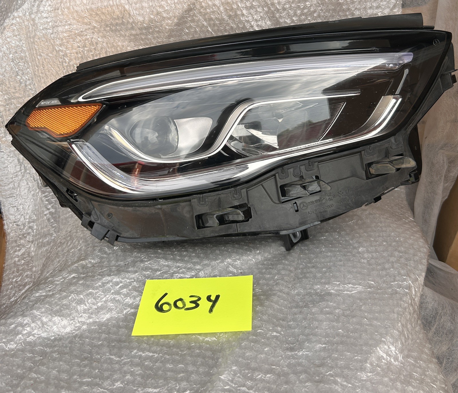 2021-2023 Mercedes Benz Right Headlight GLA LED A247 906 40 05