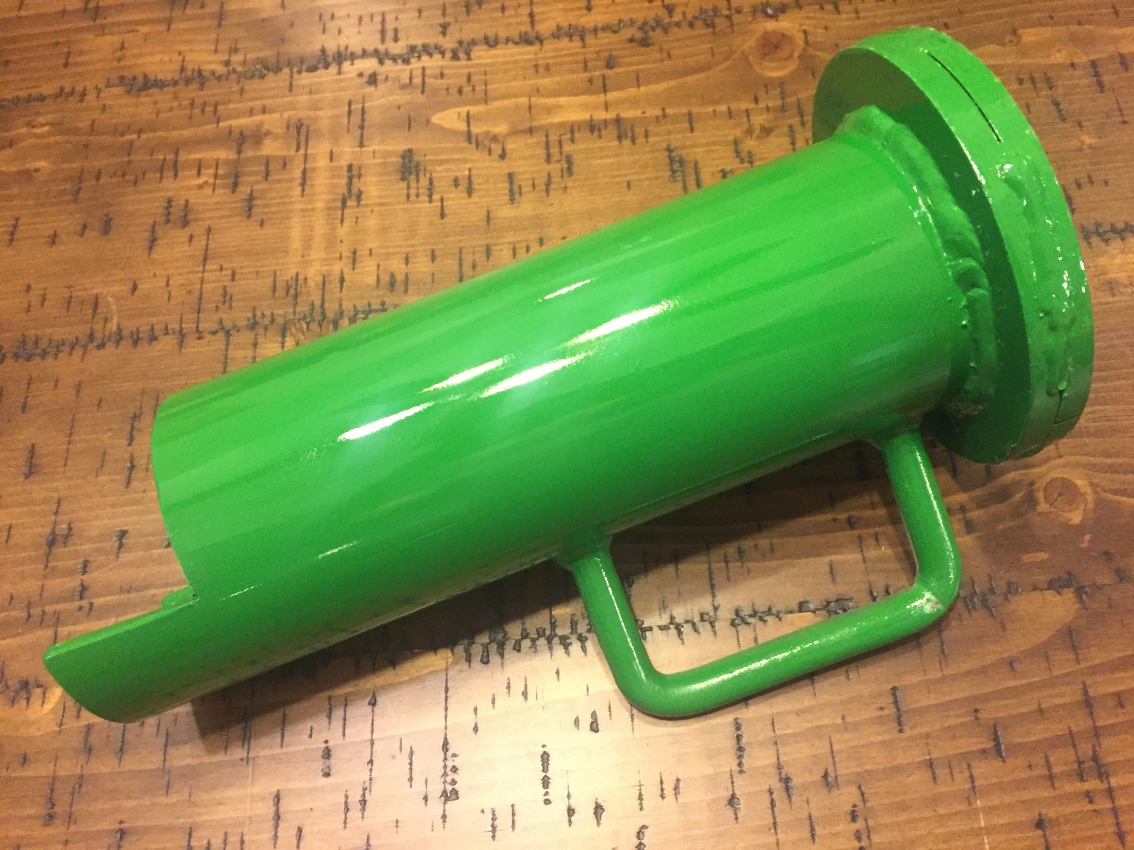 John Deere Axle Wedge Removal Tool 3-5/8 Axle Diameter John Deere Axle Wedge Removal Tool 3-5/8 Axle Diameter