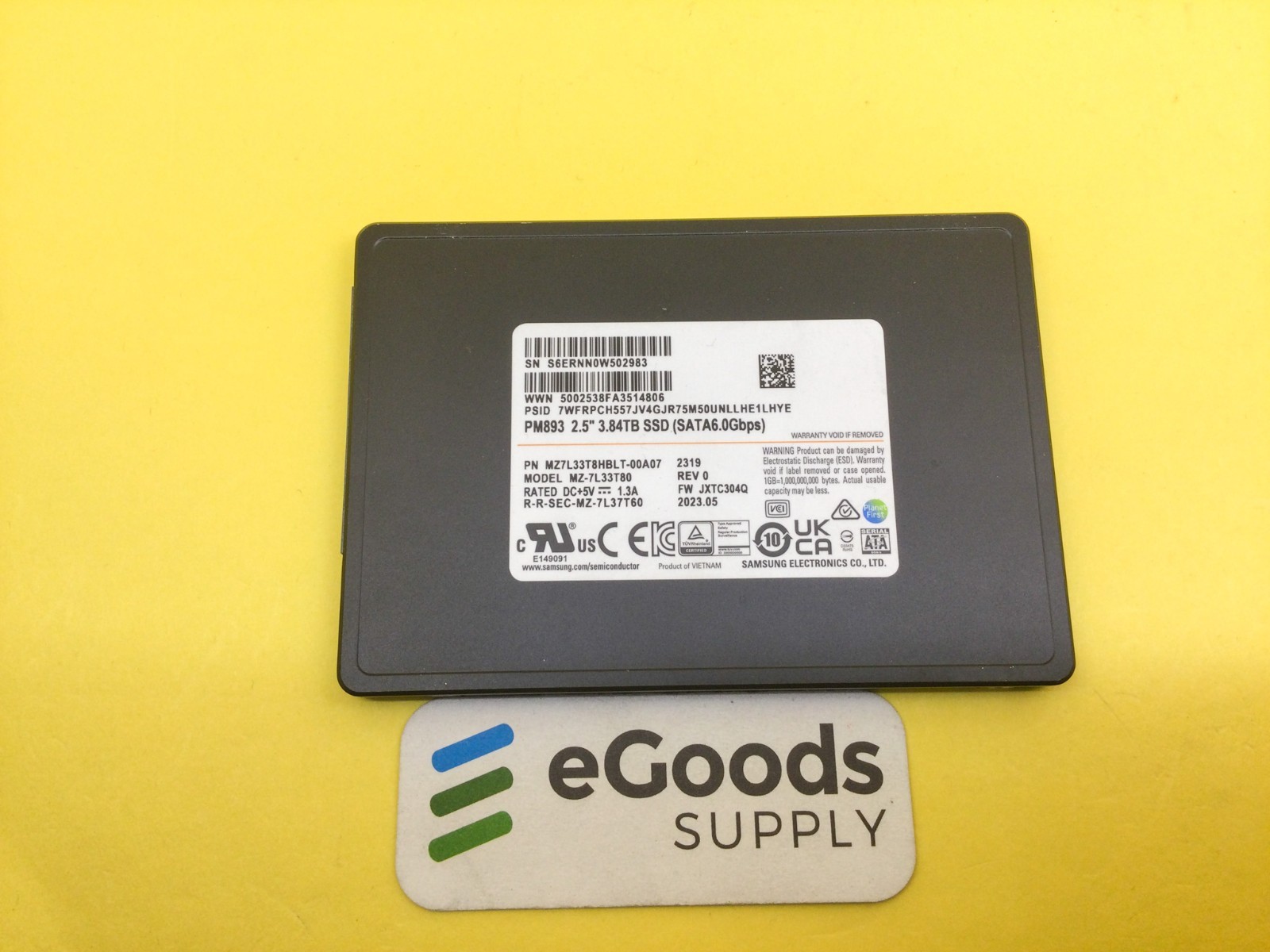 Samsung PM893 Series 3.84TB SATA 6Gb/s 2.5inch Internal SSD MZ-7L33T80