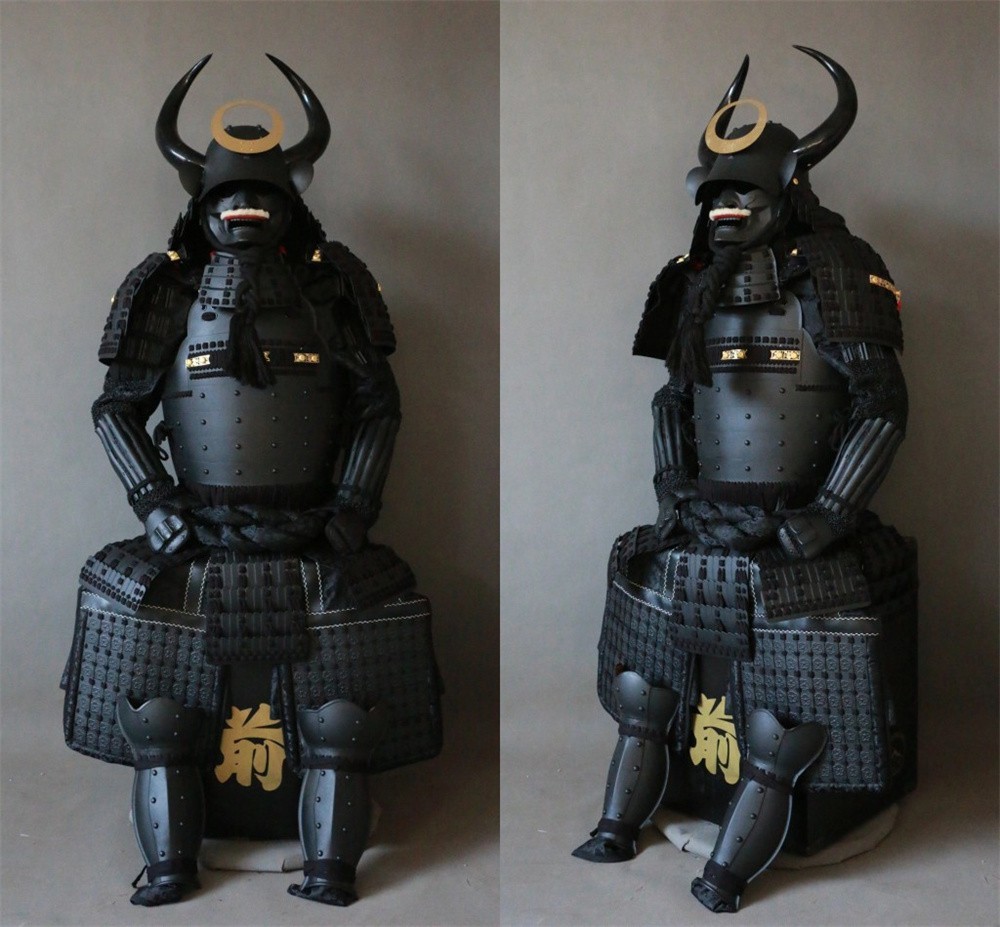 Japanese Matte Black Samurai Armor Bull Horn Warring States Full Body Wearable