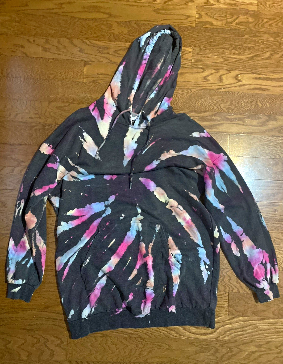 No Boundaries Women\'s XL Black/Multicolor Tie-Dye Cotton Blend Pullover Hoodie No Boundaries Women\'s XL Black/Multicolor Tie-Dye Cotton Blend Pullover Hoodie