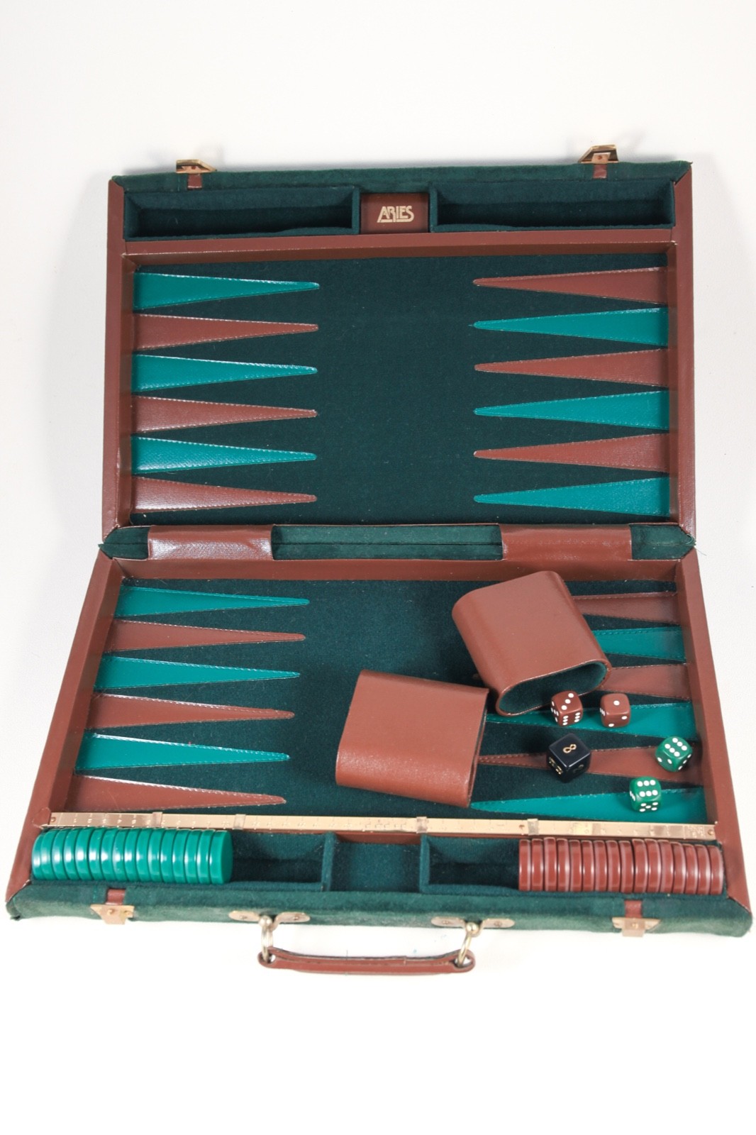Vintage Aries of Beverly Hills Backgammon Set Green Brown Suede Case Complete Vintage Aries of Beverly Hills Backgammon Set Green Brown Suede Case Complete