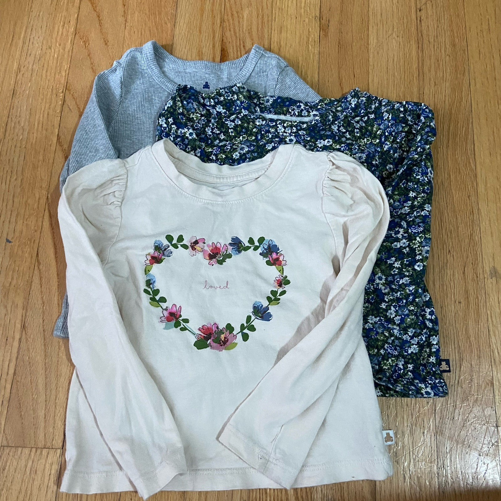 Lot of 3 Baby Gap Toddler Girls Long Sleeve Tops Shirts Size 3T Floral Grey Lot of 3 Baby Gap Toddler Girls Long Sleeve Tops Shirts Size 3T Floral Grey