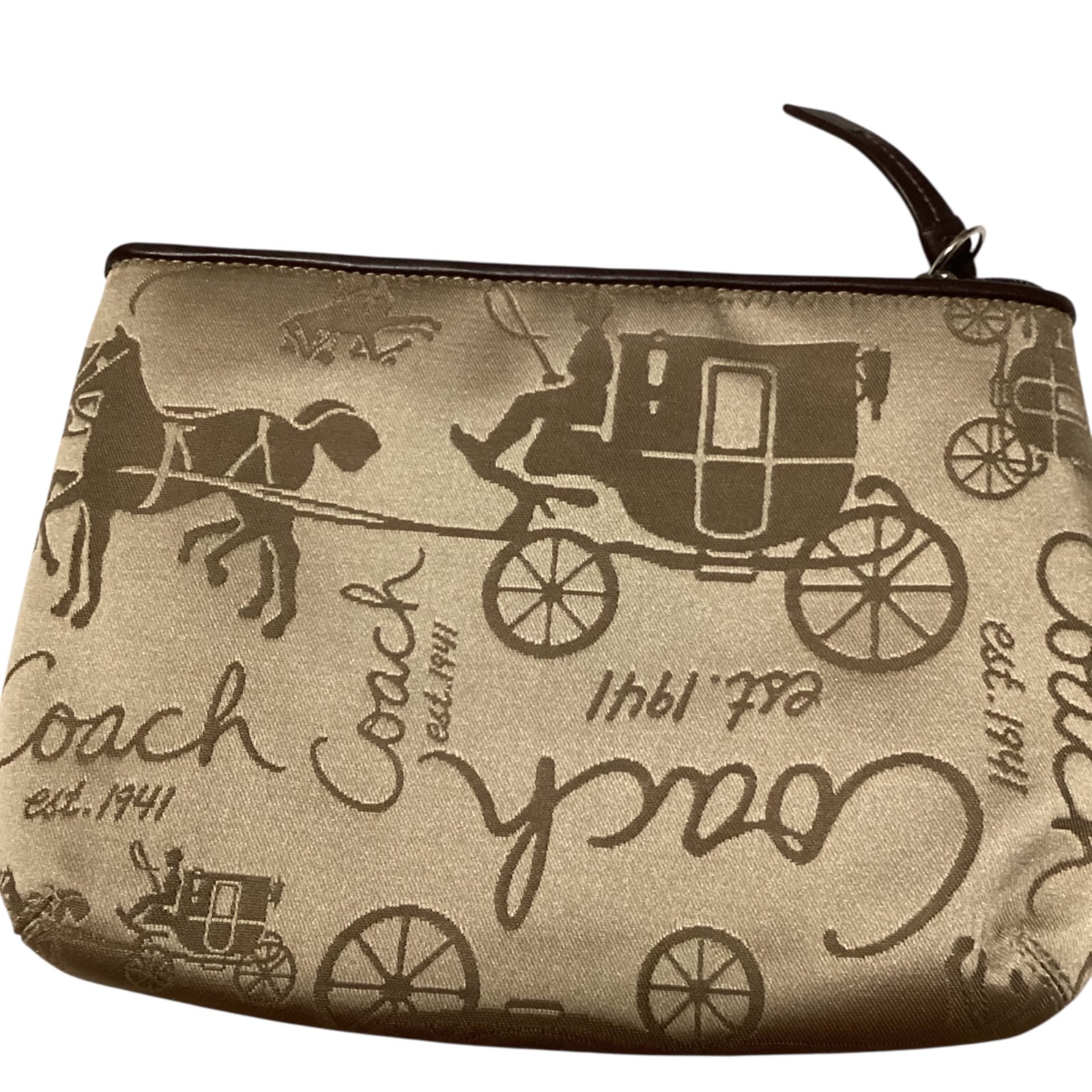 COACH Horse & Coach large Chubby Bag F60590 Clutch Bag or Makeup Case NEW with T COACH Horse & Coach large Chubby Bag F60590 Clutch Bag or Makeup Case NEW with T