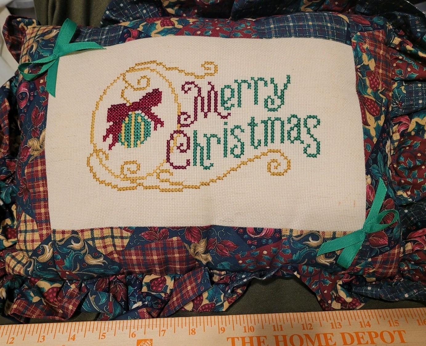 Vtg Merry Christmas Cross Stitch Christmas Ruffle Pillow Guc Vtg Merry Christmas Cross Stitch Christmas Ruffle Pillow Guc