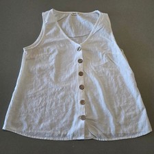 Anna-Kaci California White Sleeveless Button Front V-Neck Textured Tank Top picture