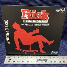 Hasbro Gaming 2018 RISK - Office Politics - You're Really Killing it - Complete picture