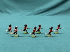 VTG Britains Set #11 The Black Watch Royal Highlanders Set of 7 Toy Soldiers picture