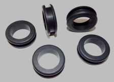 QTY5 GROMMET 1-1/4