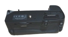 Genuine Nikon MB-D11 Multi-Power Battery Grip for D7000  picture