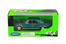 1965 Pontiac GTO, Green - Welly 22092 - 1/24 scale Diecast Model Toy Car picture