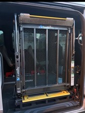 BraunAbility Wheelchair Lift w/ Wired Remote Tested & Working Local Pickup picture