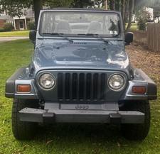 1998 Jeep Wrangler SE picture