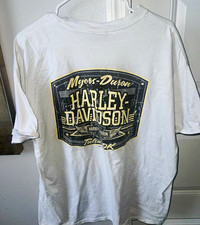 vintage Harley-Davidson graphic t-shirt featuring the Myers-Duren Harley-Davids picture
