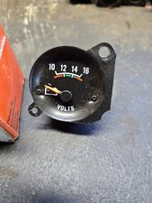 OEM International Navistar Volt Gauge 478677C1 12V Voltmeter Instrument NOS Box picture