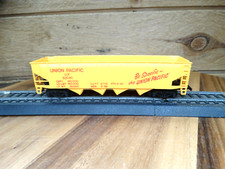 AHM Yugoslavia HO 41' Union Pacific U.P. 62040 Quad Hopper picture