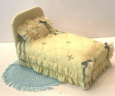 Dollhouse miniature artisan dressed bed and crocheted rug, 1:12 picture