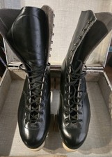 Men's VTG Riedell Red Wing Roller Skates  1133 Black, Leather, Size 9.5 W/case picture