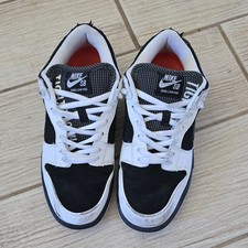 Nike SB Dunk Low Pro Skateboarding Shoes Black/White US 7 Medium (D) picture