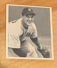 1948 Bowman #14 Allie Reynolds RC N.Y. Yankees High Grade NM-NM+ picture