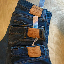 Levi Strauss & Co. Men's Dark Wash Blue Denim Straight Jeans Regular Fit picture