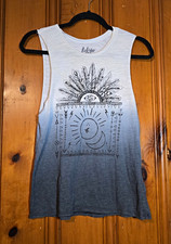 Tokyo Darling Women's XS White/Gray Ombre Sun & Moon Graphic Tank Top picture