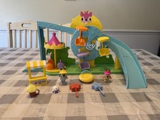 Bluey Ultimate Amusement Park Adventure Playset picture