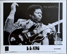 Original Vintage B.B. King Autographed 8x10 Photo PSA/DNA Cert picture