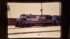 XTT08 35MM Train Slide ENGINE LOCOMOTIVE RR 2532 CR CONRAIL 1979 picture