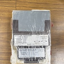 Cutler-Hammer Type M Relay D26MBA w/ D26MD relay (discontinued) NEW OLD STOCK picture