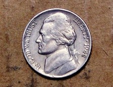 1942   P    TYPE  1    JEFFERSON    NICKEL    ACTUAL   COIN          90926200-06 picture