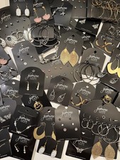 Bulk lot wholesale job lot jewelry 50 pieces necklace bracelets rings free fast  picture