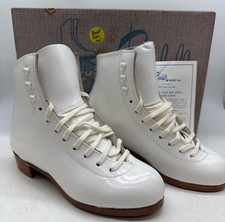Vintage Riedell Gold Star Model #75 / 1714 Figure Skating Boots-Size 2 1/2-NOS picture
