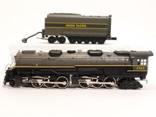MTH RailKing O Union Pacific Challenger 2 Tone Gray 4-6-6-4 Locomotive #3982 picture