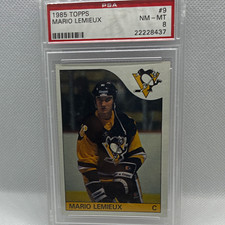 1985-86 Topps - Mario Lemieux Pittsburgh Penguins #9 (RC) PSA 8 Graded picture