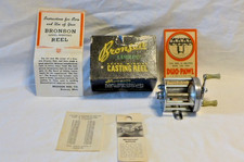 VTG Bronson Lashless Casting Reel # 1700 Bait Casting Level Wind Box/Paperwork picture