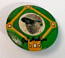 1956 PM15 Rare GIL HODGES Yellow Basepath Pinback Button 7/8