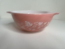 Vintage PYREX Pink Gooseberry Cinderella Bowl #442  1 1/2 qt picture