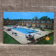 Quality Motel South I75 Chattanooga Tennessee TN Swimming Pool Unposted Postcard picture
